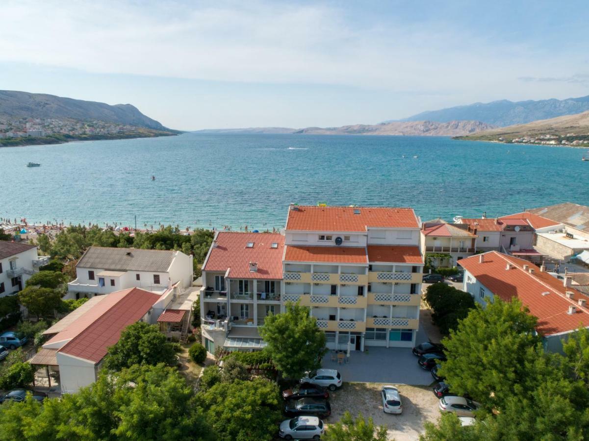 Villa Galeb Pag - At The Main Beach Pag Town Eksteriør billede