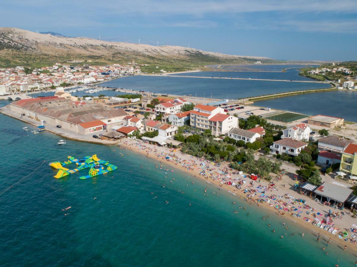 Villa Galeb Pag - At The Main Beach Pag Town Eksteriør billede